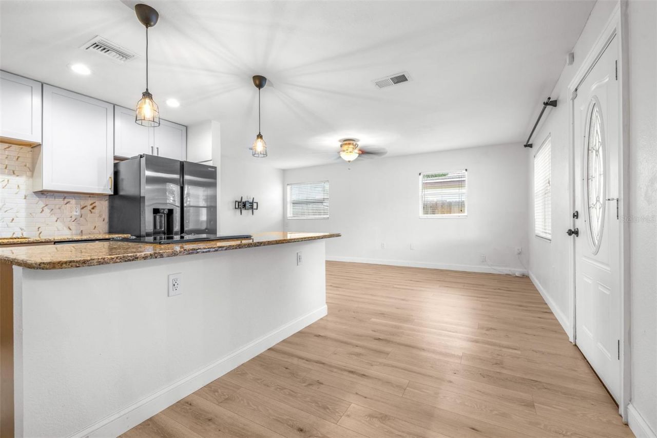 729 88th Avenue N, Saint Petersburg, FL 33702 Photo