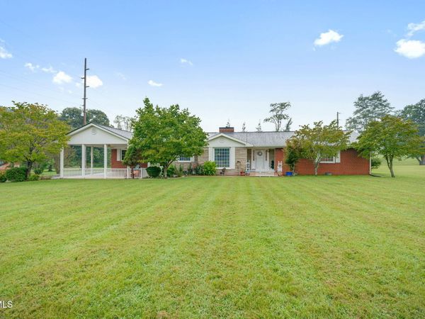 207 Westhills Drive, Rogersville, TN 37857