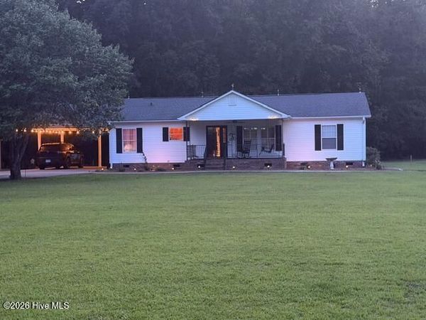 1101 Old Northeast Road, Hallsboro, NC 28442