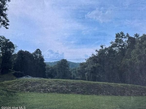 6 Hidden Lakes Road , Topton, NC 28781