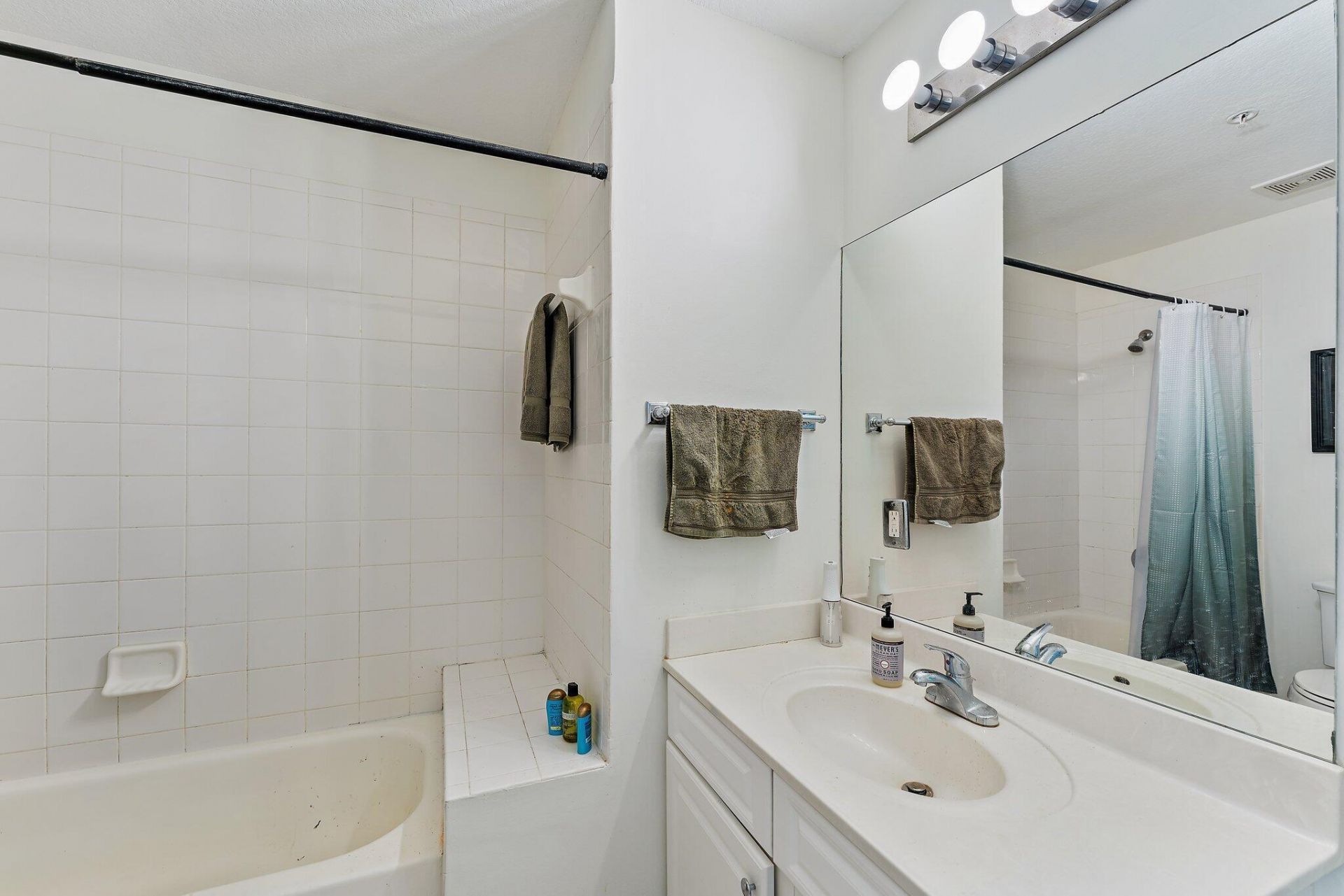 1203 Town Center Drive, Unit 210, Jupiter, FL 33458 Photo