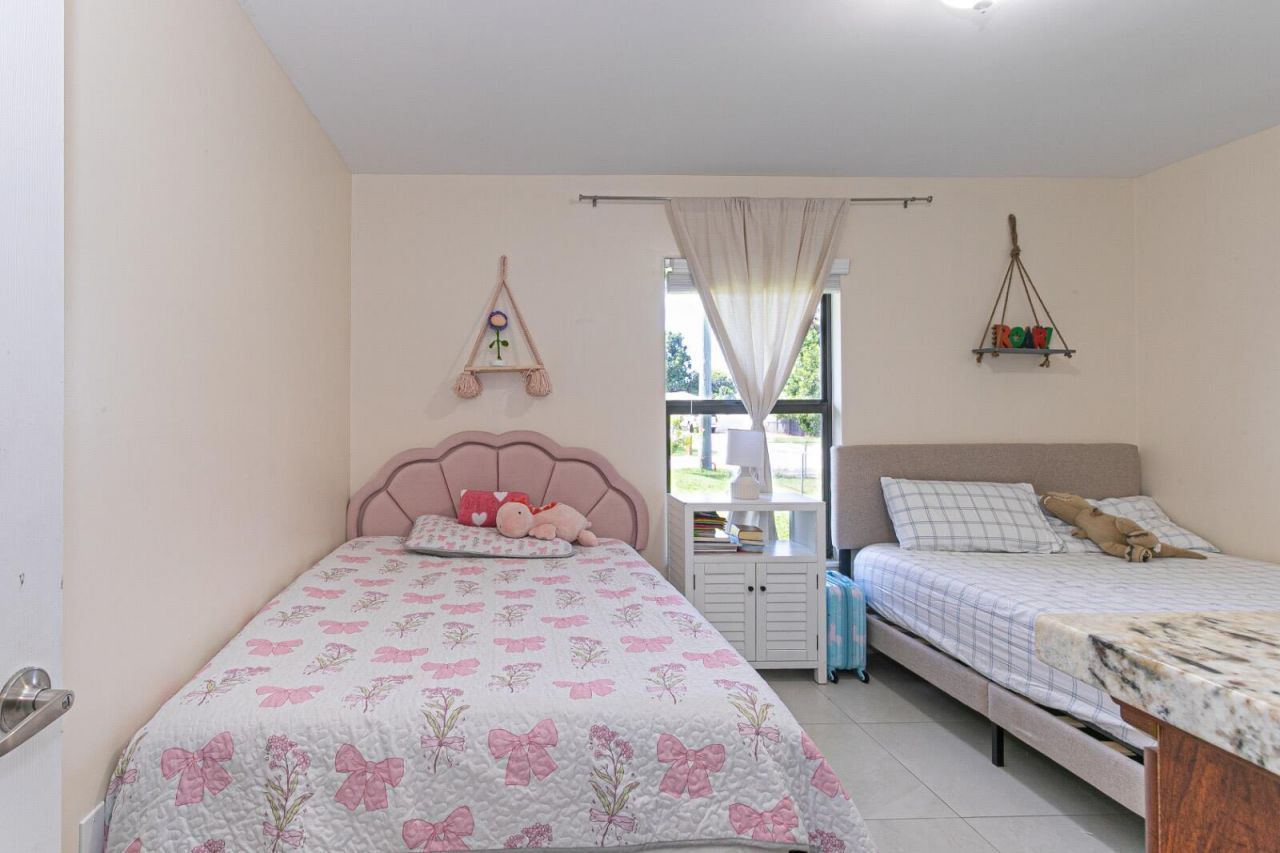 5803 Lime Road, West Palm Beach, FL 33413 Photo