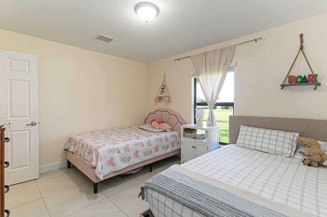 5803 Lime Road, West Palm Beach, FL 33413 Photo