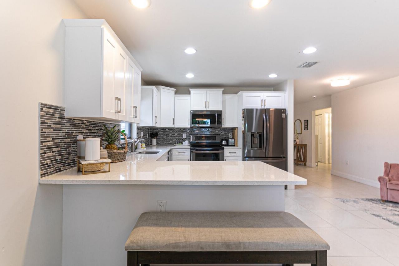 5803 Lime Road, West Palm Beach, FL 33413 Photo