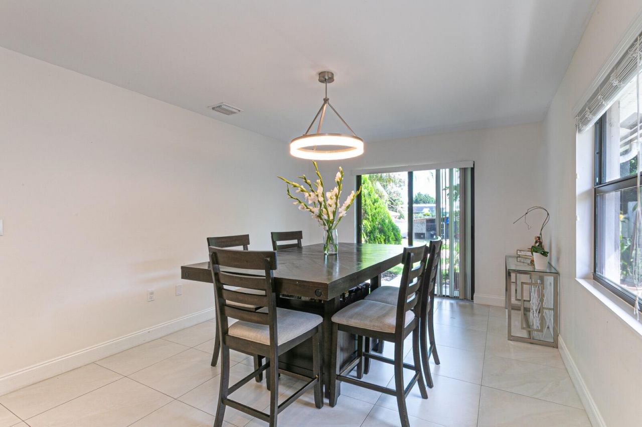 5803 Lime Road, West Palm Beach, FL 33413 Photo