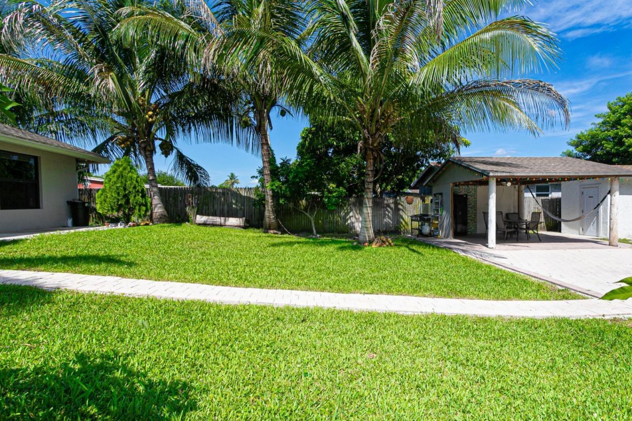 5803 Lime Road, West Palm Beach, FL 33413 Photo