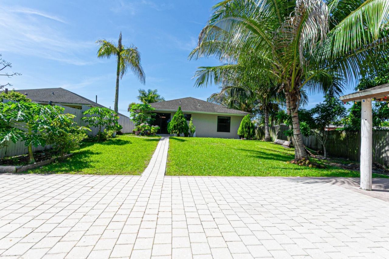 5803 Lime Road, West Palm Beach, FL 33413 Photo