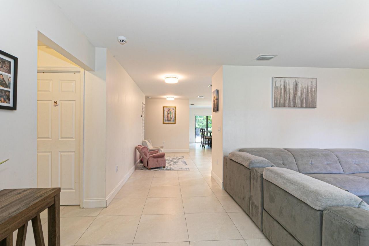 5803 Lime Road, West Palm Beach, FL 33413 Photo
