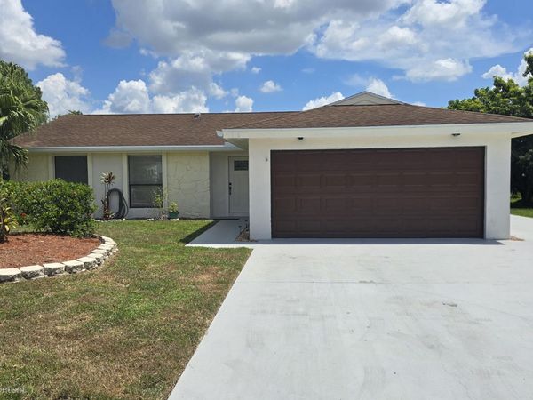 118 CAMBRIDGE Lane, Royal Palm Beach, FL 33411