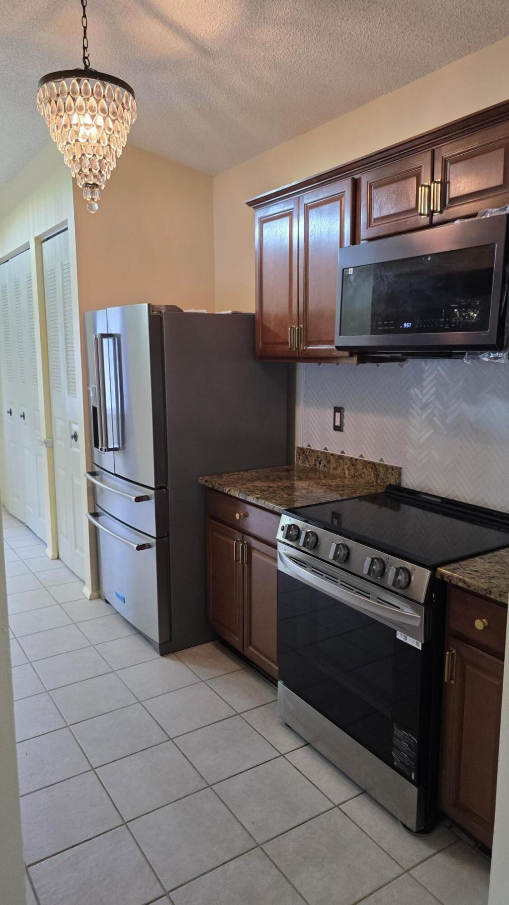 118 Cambridge Lane, Royal Palm Beach, FL 33411 Photo