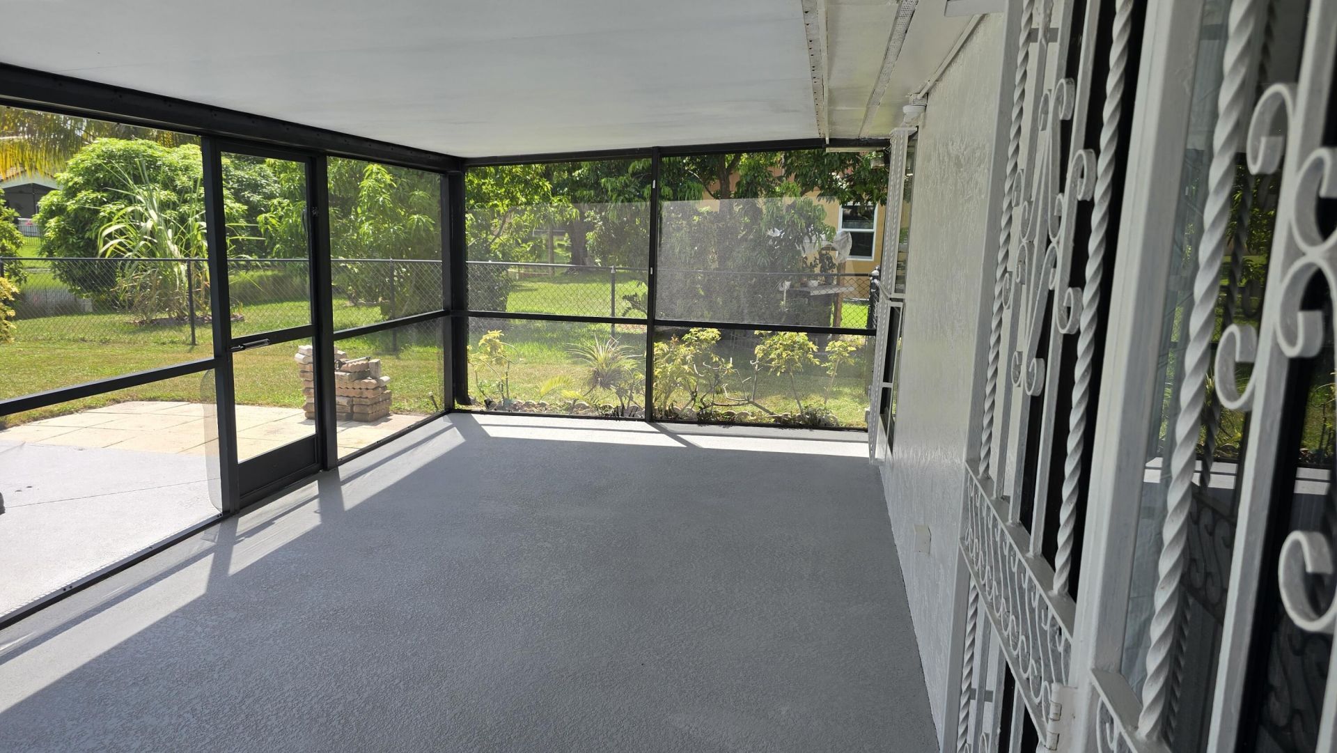 118 Cambridge Lane, Royal Palm Beach, FL 33411 Photo