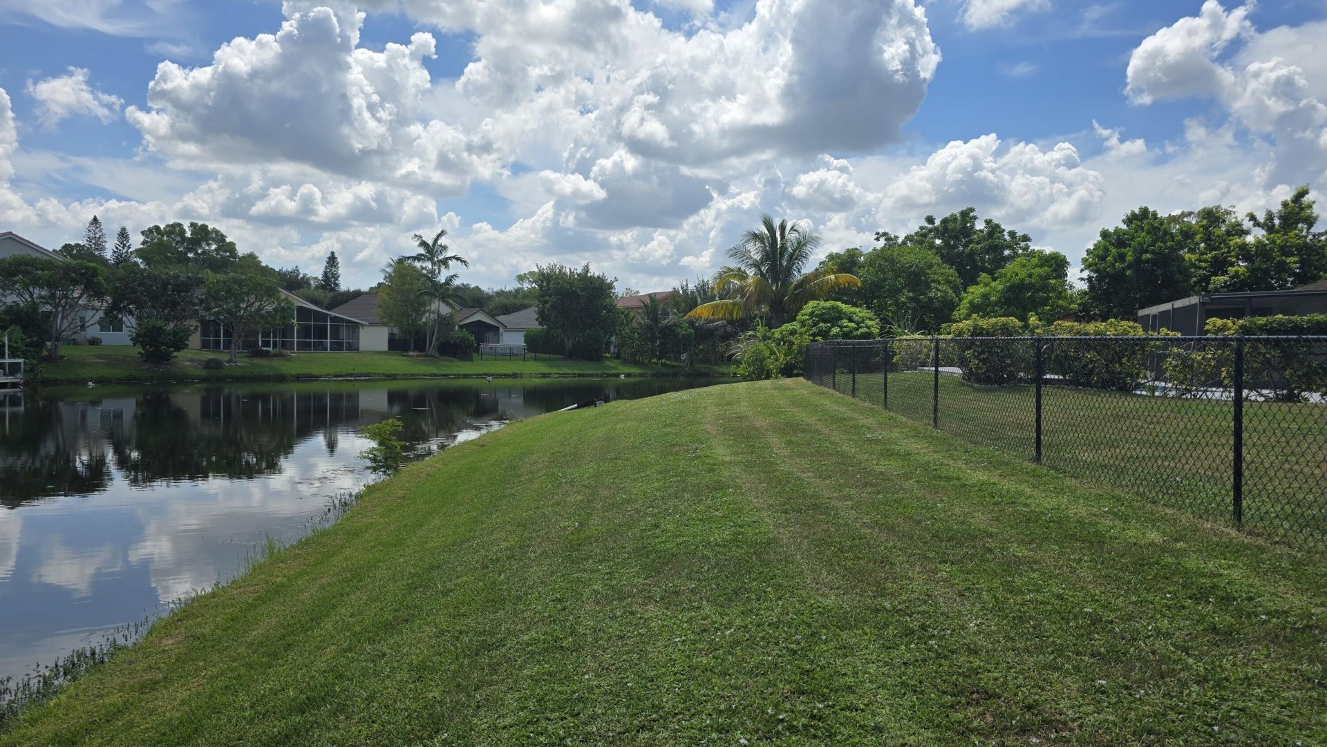 118 Cambridge Lane, Royal Palm Beach, FL 33411 Photo