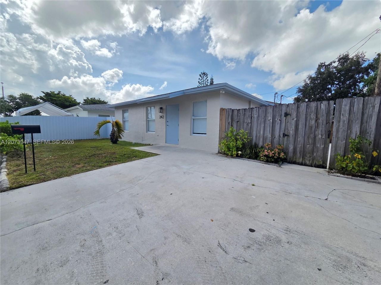 242 NW 51st Ave, Miami, FL 33126 Photo