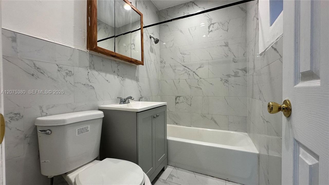2220 Charleston St , Unit 1, Hollywood, FL 33020 Photo