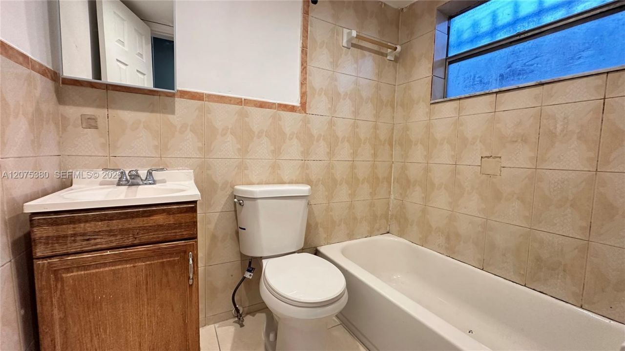 2220 Charleston St , Unit 1, Hollywood, FL 33020 Photo