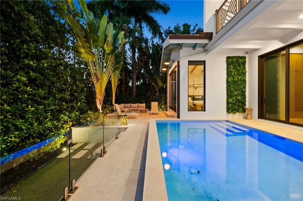 1140 8th St S, Naples, FL 34102 Photo