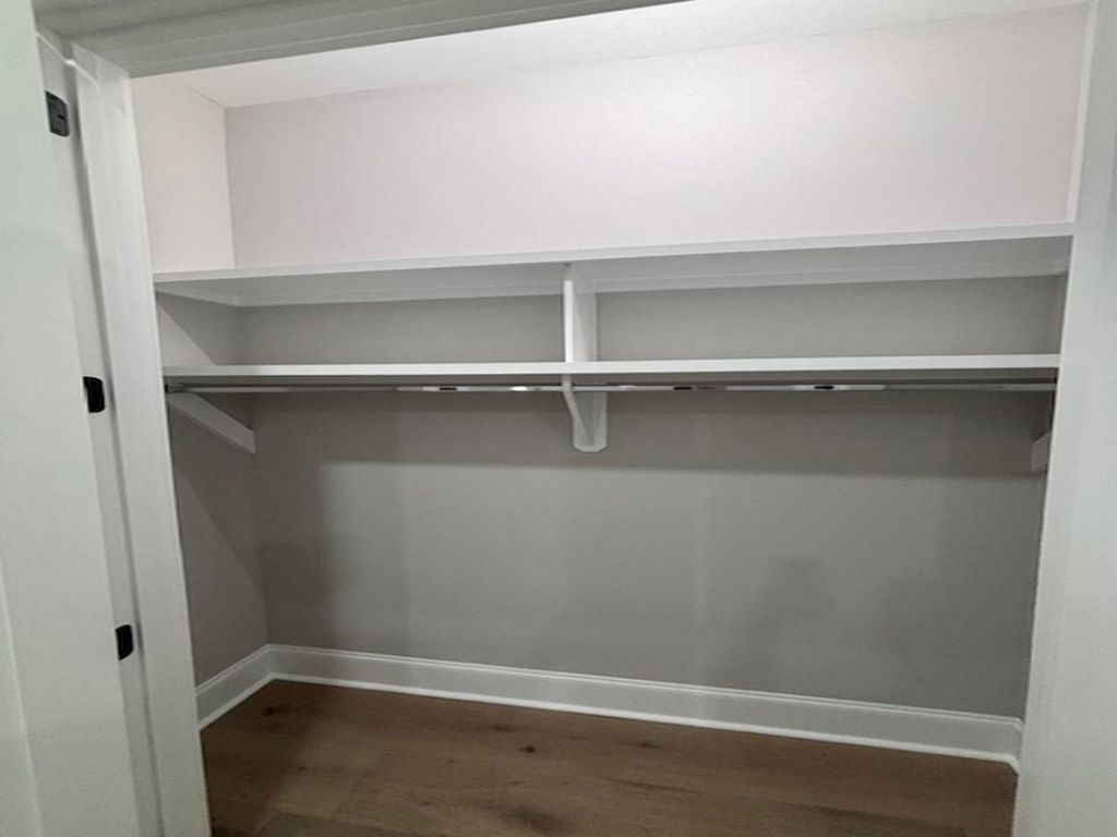 148 Gillette Pl.  Photo 19