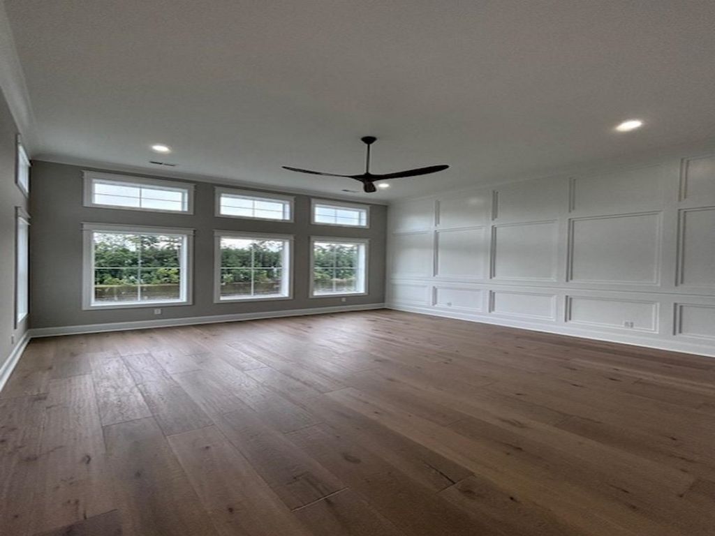 148 Gillette Pl.  Photo 32