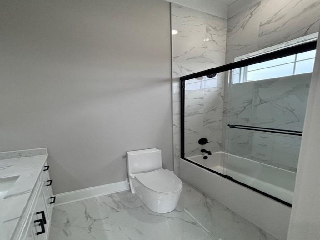 148 Gillette Pl.  Photo 42