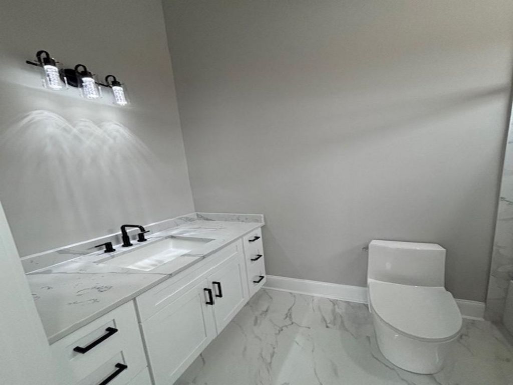 148 Gillette Pl.  Photo 43