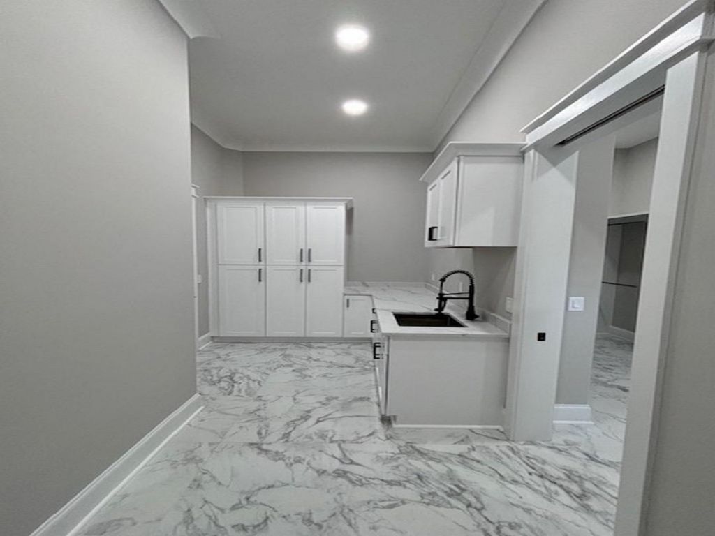 148 Gillette Pl.  Photo 61