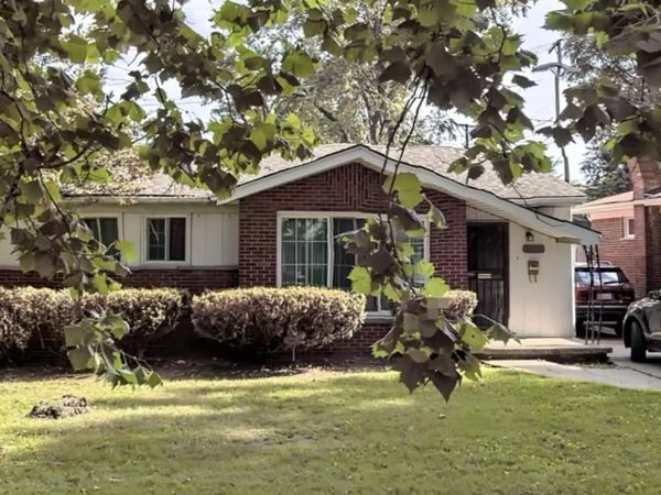 22615 Glendale Street, Detroit, MI 48223