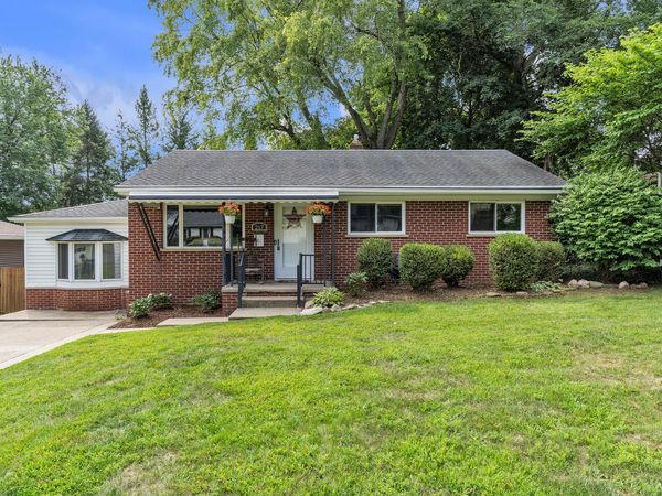217 W McKay Street, Saline, MI 48176