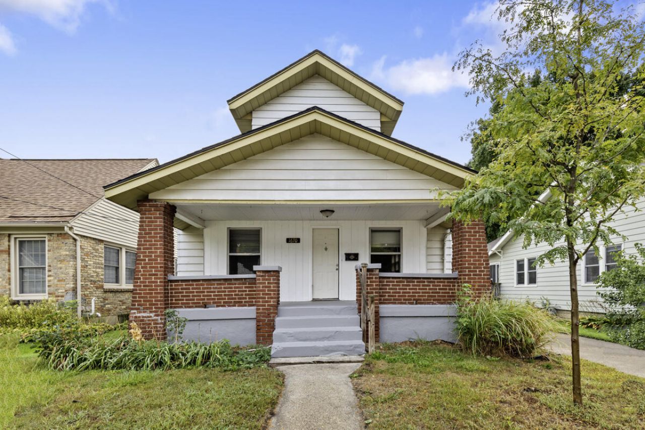 1670 Cleveland Avenue Sw, Wyoming, MI 49509 Main Photo