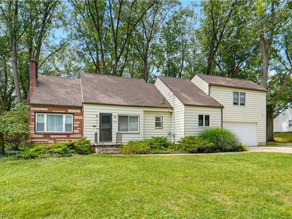 3504 Lakeview Boulevard, Stow, OH 44224