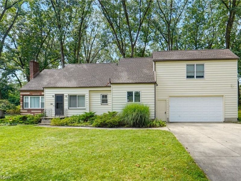 3504 Lakeview Boulevard, Stow, OH 44224 Photo 2