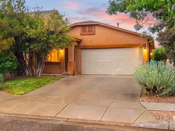 3808 Lonesome Ridge Street NE, Rio Rancho, NM 87144