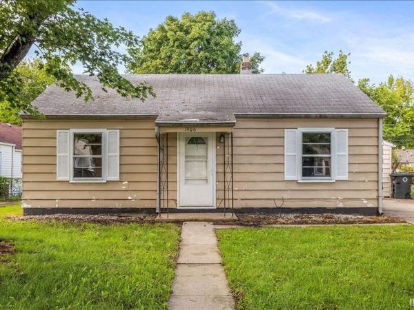 1906 E 24th Street, Muncie, IN 47302