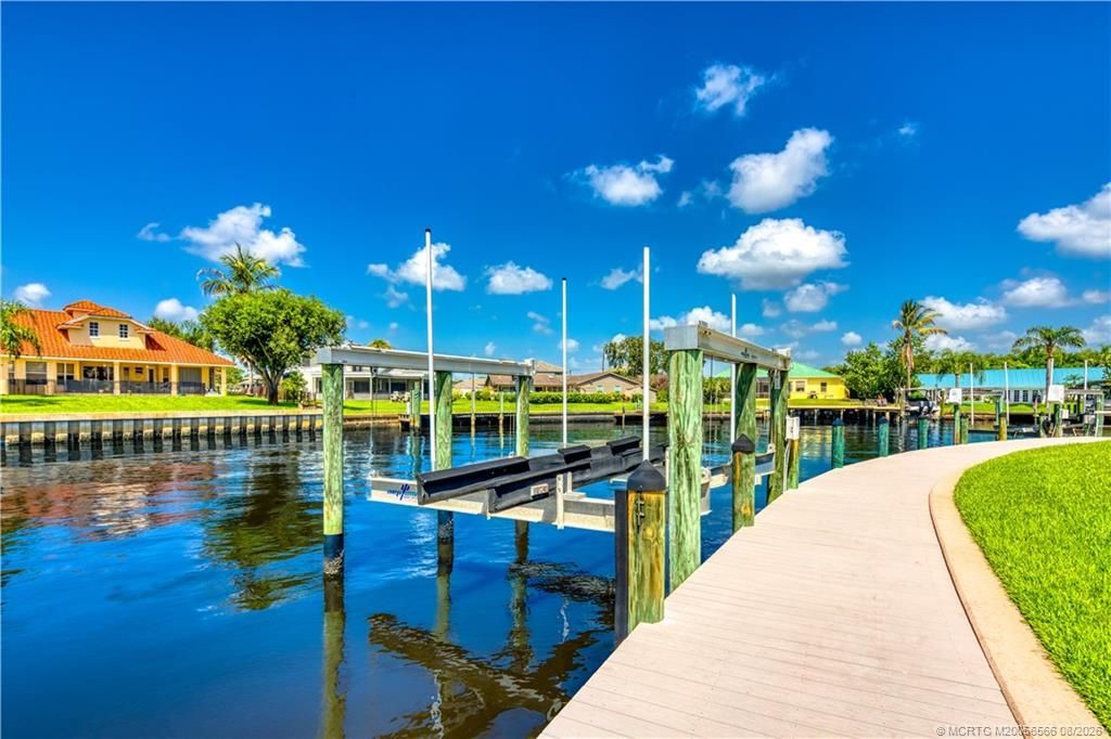 1887 SW Mooring Drive, Palm City, FL 34990 Photo
