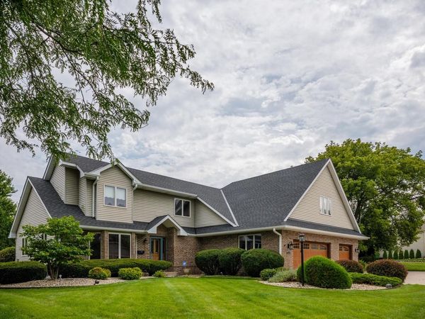 9009 33rd AVENUE, Kenosha, WI 53142