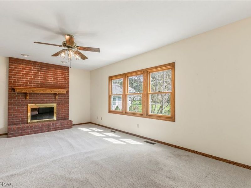 906 Southmoor Circle NE, Canton, OH 44721 Photo 21