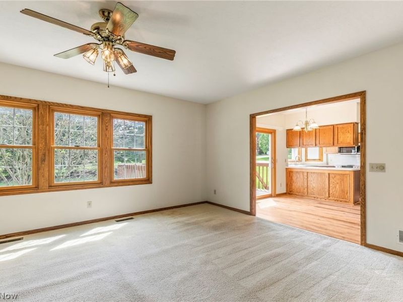 906 Southmoor Circle NE, Canton, OH 44721 Photo 22