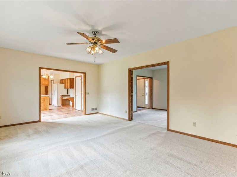 906 Southmoor Circle NE, Canton, OH 44721 Photo 24