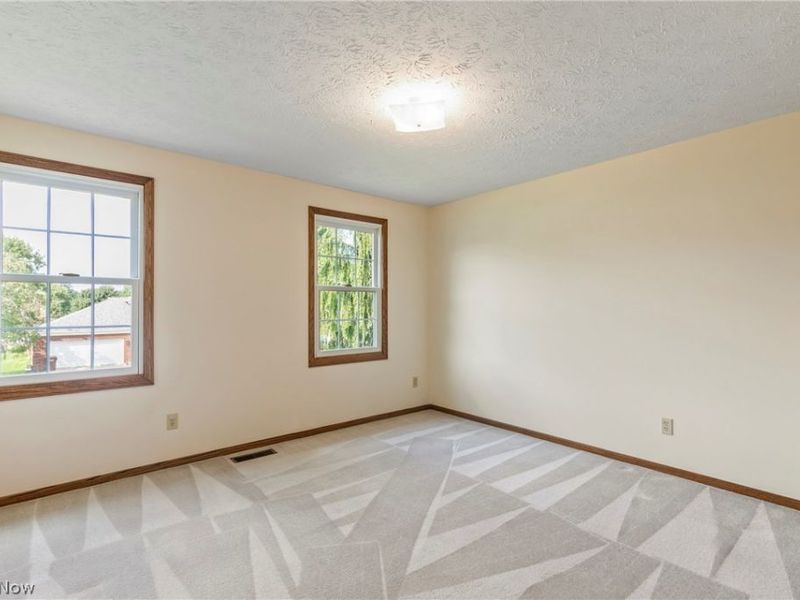 906 Southmoor Circle NE, Canton, OH 44721 Photo 38