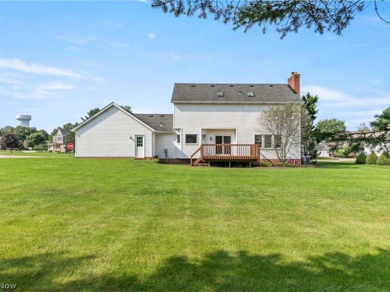 906 Southmoor Circle NE, Canton, OH 44721 Photo 4
