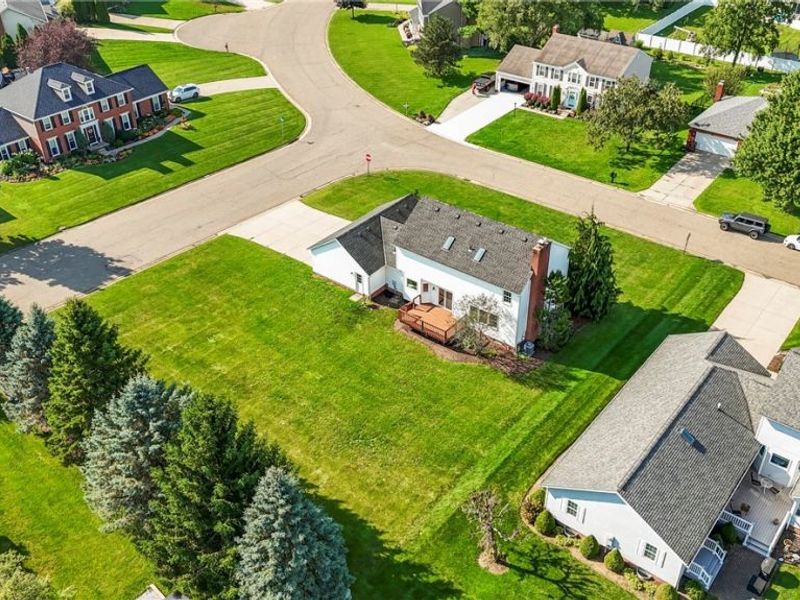 906 Southmoor Circle NE, Canton, OH 44721 Photo 6