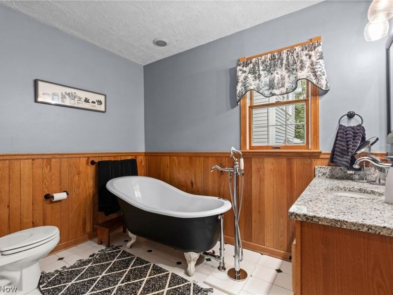 48211 Moore Road , East Liverpool, OH 43920 Photo 22