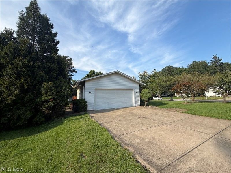 1088 Lander Road , Highland Heights, OH 44143 Photo 3