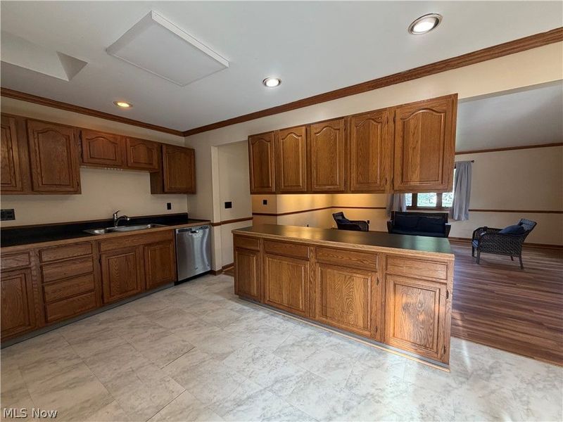 1088 Lander Road , Highland Heights, OH 44143 Photo 6
