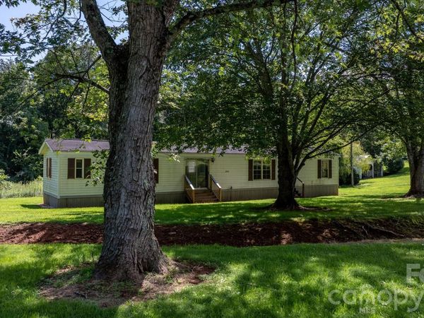 2660 Barrier Loop, Morganton, NC 28655