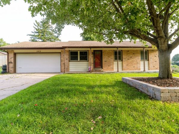303 Hough Drive , Machesney Park, IL 61115