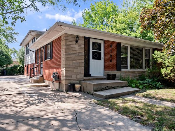 9120 E PRAIRIE Road , Evanston, IL 60203