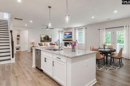 627 Griffon Drive photo 4