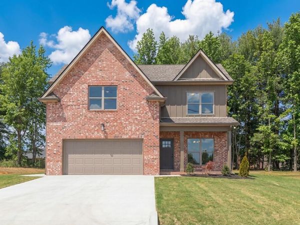 347 Estates Drive, Smithville, TN 37166