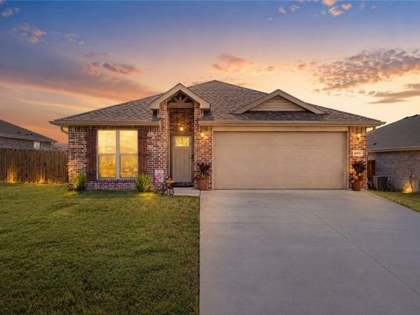 6011 Grant Street , Bentonville, AR 72713