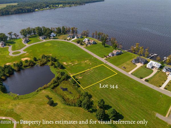 135-137 W Royal Way, Merry Hill, NC 27957